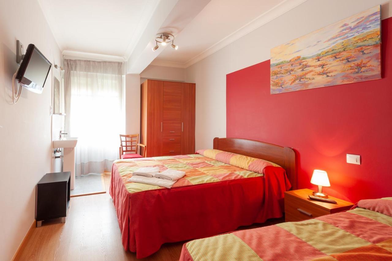 Hostal Manjon บูร์โกส ภายนอก รูปภาพ